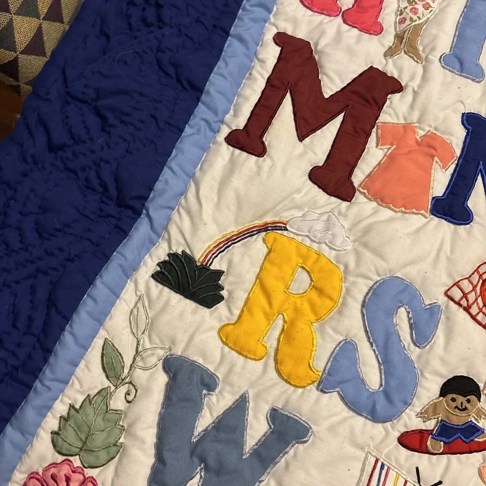 Handmade ABC Hawaiian Style Quilt Wall Hanging Baby Crib Comforter Patchwork‎